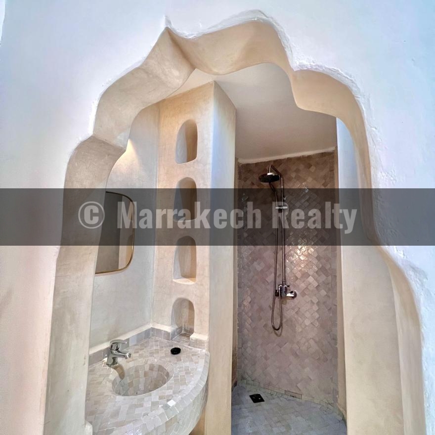 4-bedroom riad for sale in Kennaria near Jemaa El-Fna