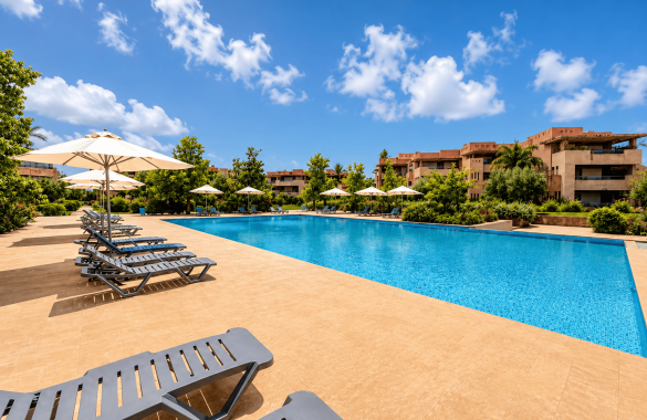 Appartement Rez De Jardin Front De Golf – Prestigia Ambre