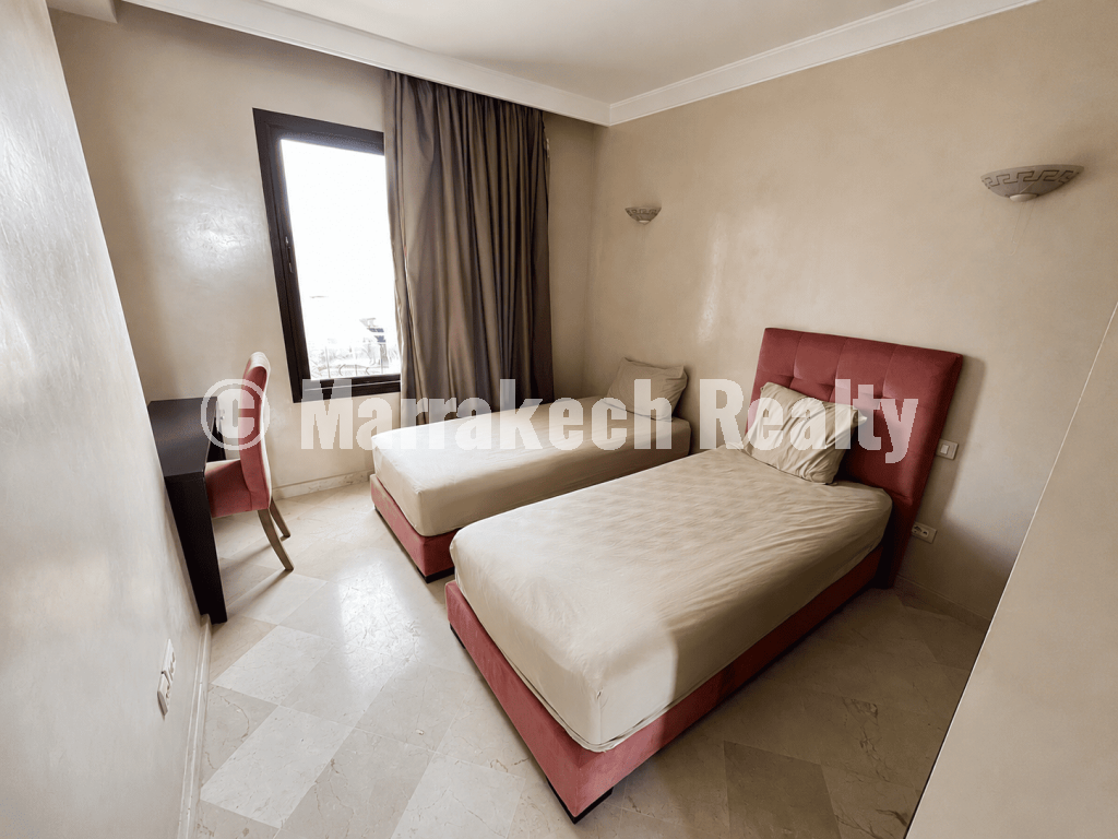 Appartement meublé 2 chambres à louer à River Palm avec vue piscine
