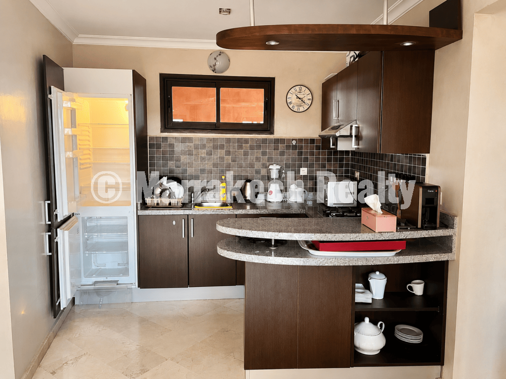 Appartement meublé 2 chambres à louer à River Palm avec vue piscine