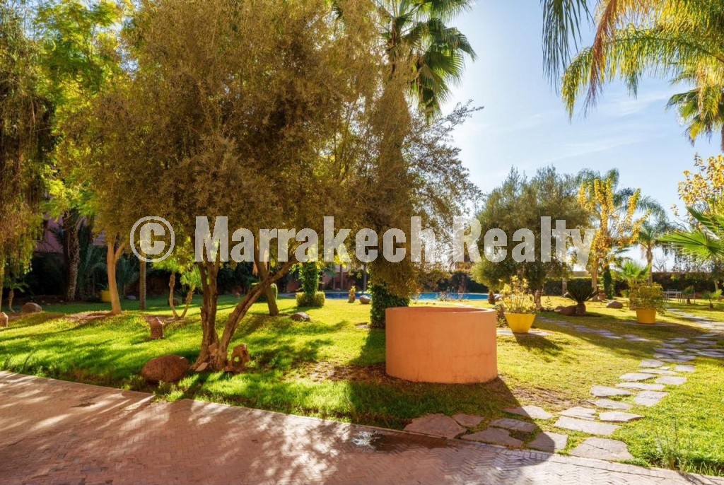 Spacious Furnished Apartment for Rent with Swimming Pool – Hivernage
