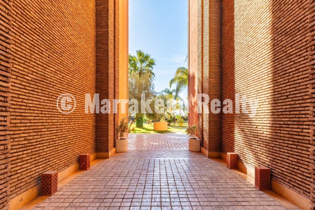 Spacious Furnished Apartment for Rent with Swimming Pool – Hivernage