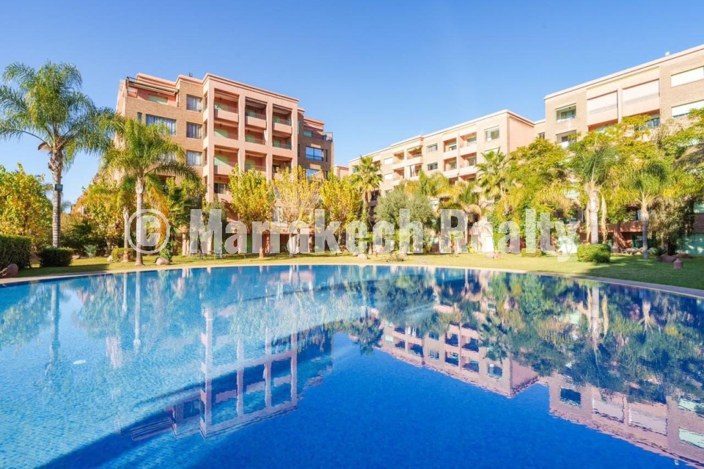 Spacious Furnished Apartment for Rent with Swimming Pool – Hivernage