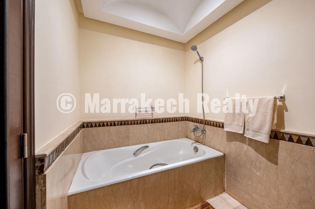 Spacious Furnished Apartment for Rent with Swimming Pool – Hivernage