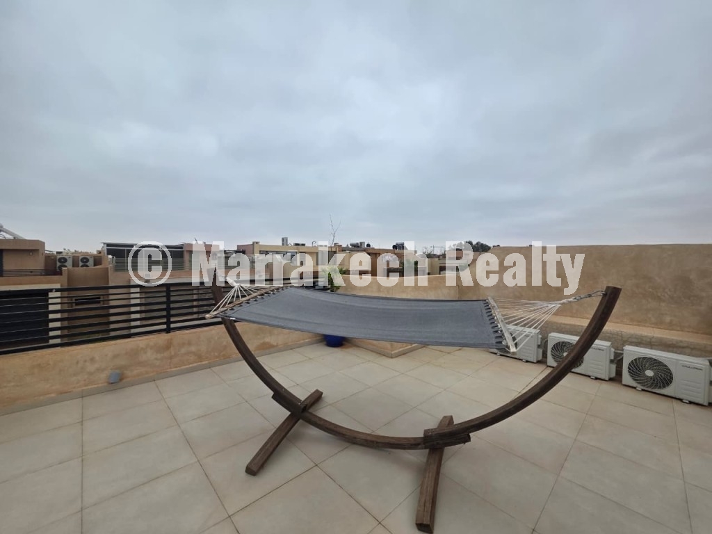 Villa 4 suites avec piscine chauffée à vendre – Route d’Amizmiz