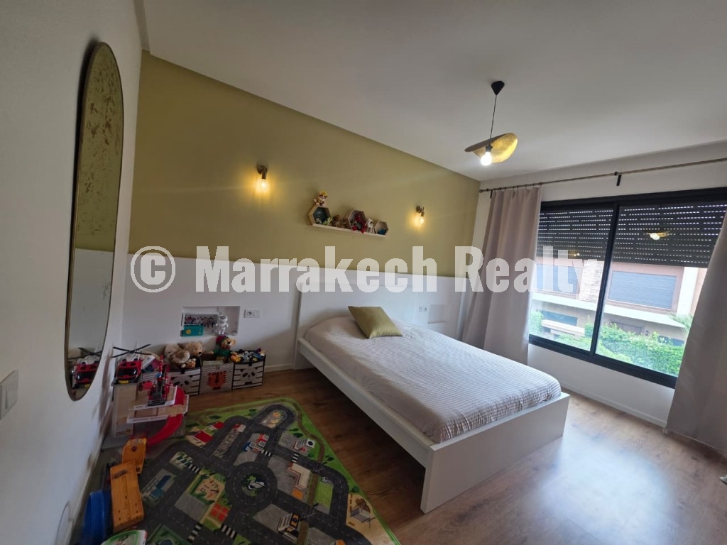 Villa 4 suites avec piscine chauffée à vendre – Route d’Amizmiz