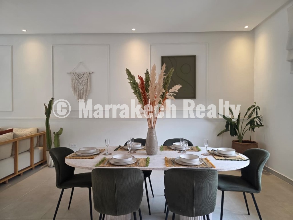 Villa 4 suites avec piscine chauffée à vendre – Route d’Amizmiz