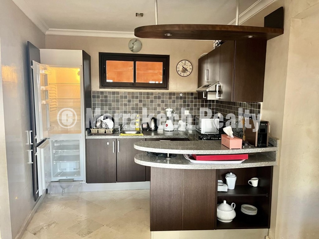 Furnished 2-bedroom apartment for rent in River Palm with pool view
