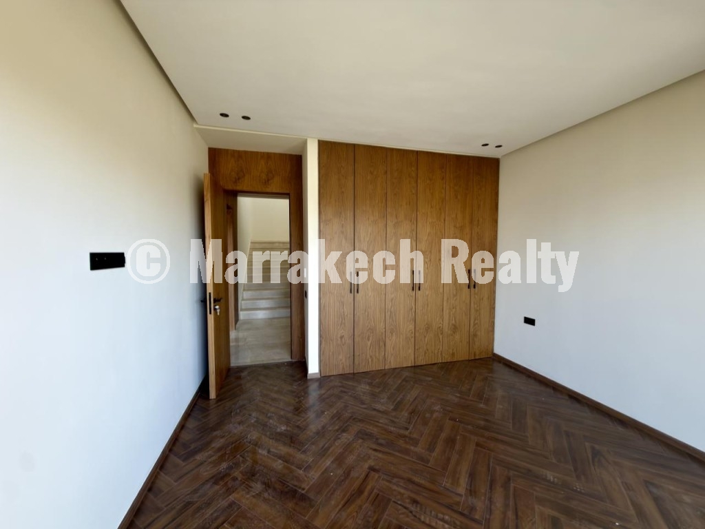 Villa contemporaine 4 chambres à vendre à Golf Argan