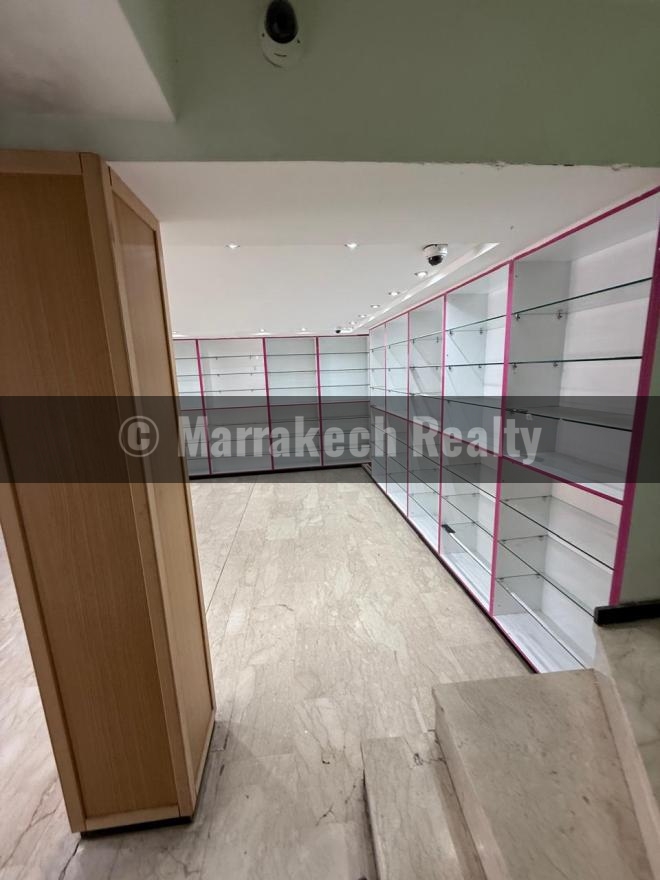 Local commercial de 142 m² à vendre à Guéliz – Emplacement premium à Marrakech