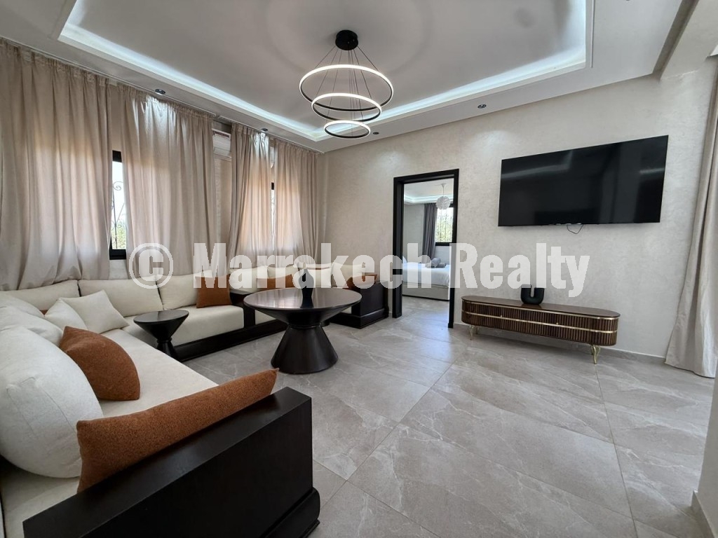 Villa contemporaine meublée avec VNA à vendre sur la Route de Fès