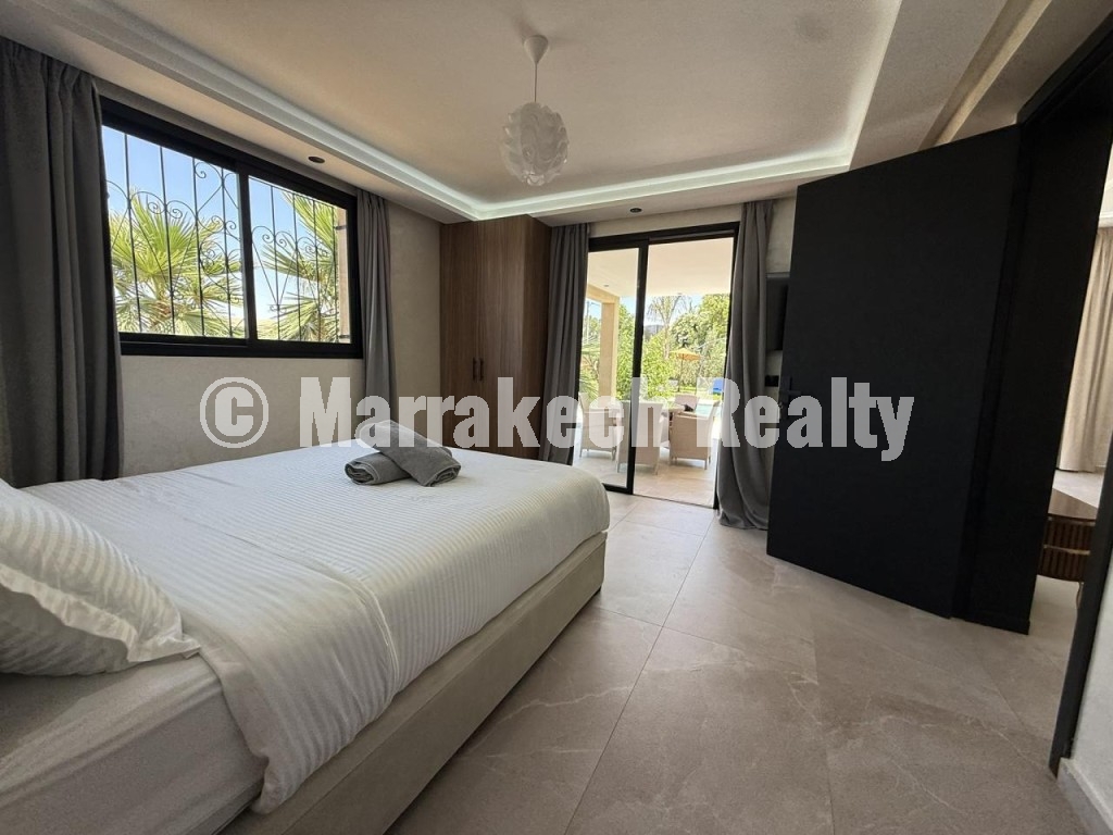 Villa contemporaine meublée avec VNA à vendre sur la Route de Fès