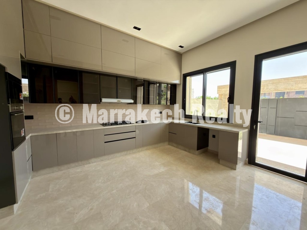 Villa contemporaine 4 chambres à vendre à Golf Argan