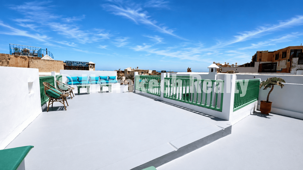 Riad de charme 6 chambres avec double terrasse à vendre à Essaouira