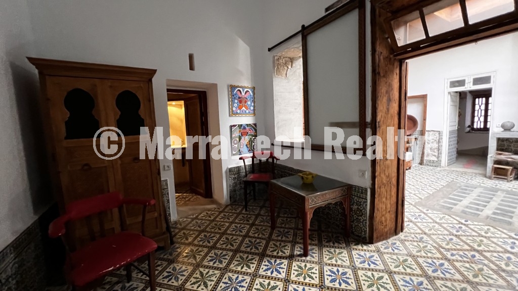 Riad d’exception à vendre au cœur de la Médina d’Essaouira avec galerie d’art et vue mer