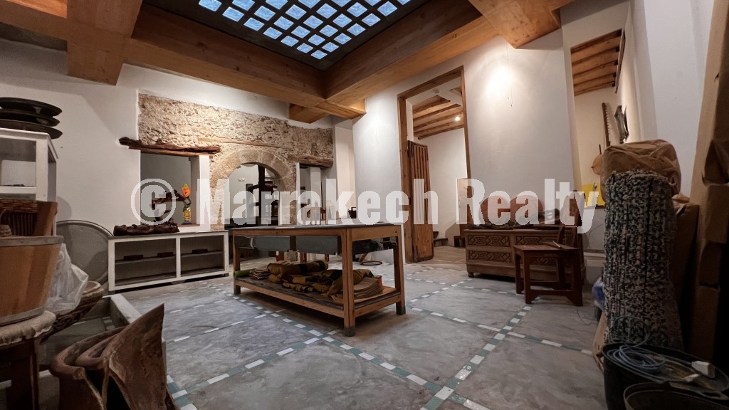 Riad d’exception à vendre au cœur de la Médina d’Essaouira avec galerie d’art et vue mer