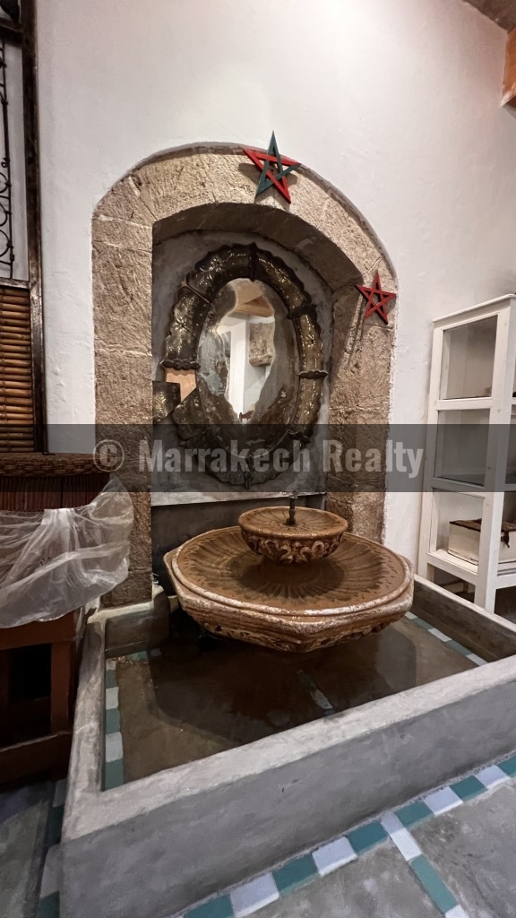 Riad d’exception à vendre au cœur de la Médina d’Essaouira avec galerie d’art et vue mer