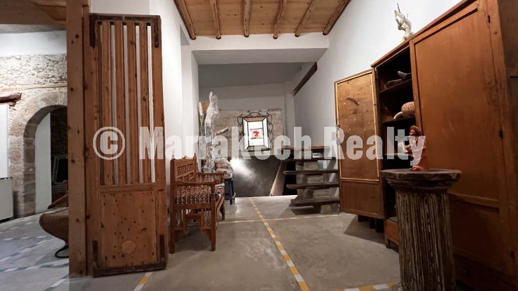 Riad d’exception à vendre au cœur de la Médina d’Essaouira avec galerie d’art et vue mer