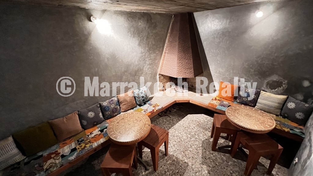 Riad d’exception à vendre au cœur de la Médina d’Essaouira avec galerie d’art et vue mer