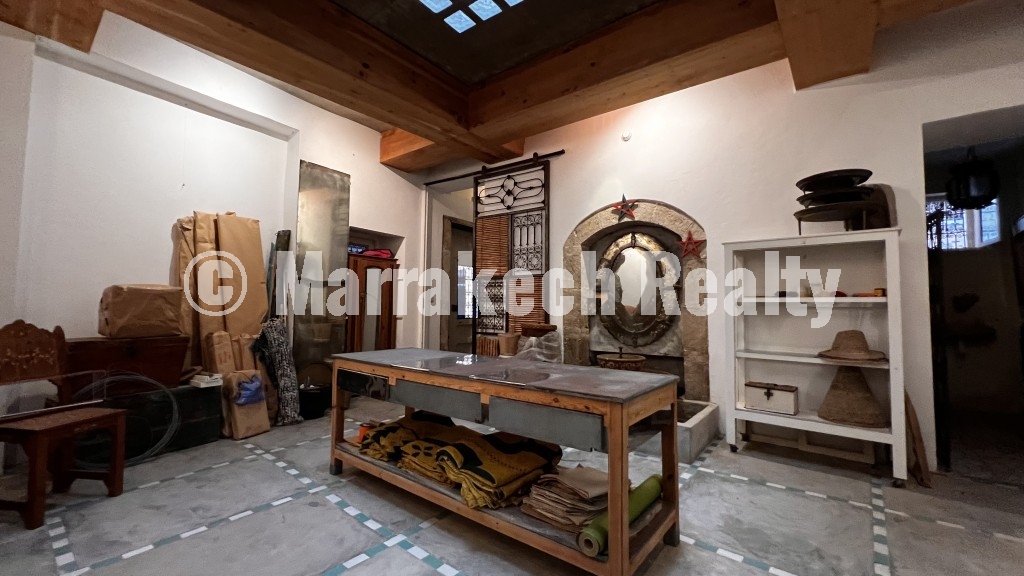 Riad d’exception à vendre au cœur de la Médina d’Essaouira avec galerie d’art et vue mer