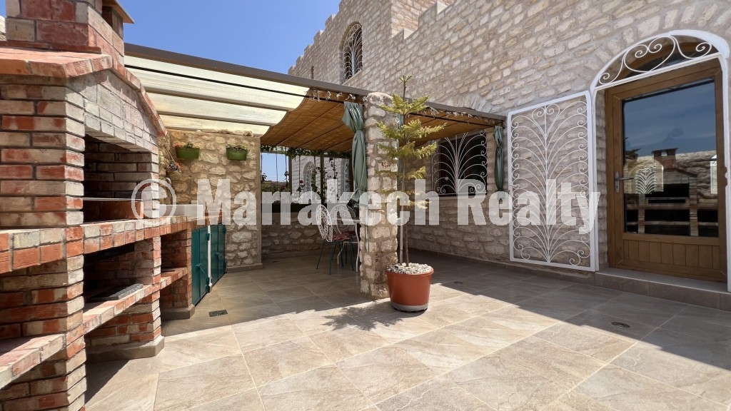 Magnifique villa en pierre entièrement rénovée avec piscine à Ghazoua – Essaouira