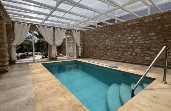 Magnifique villa en pierre entièrement rénovée avec piscine à Ghazoua – Essaouira